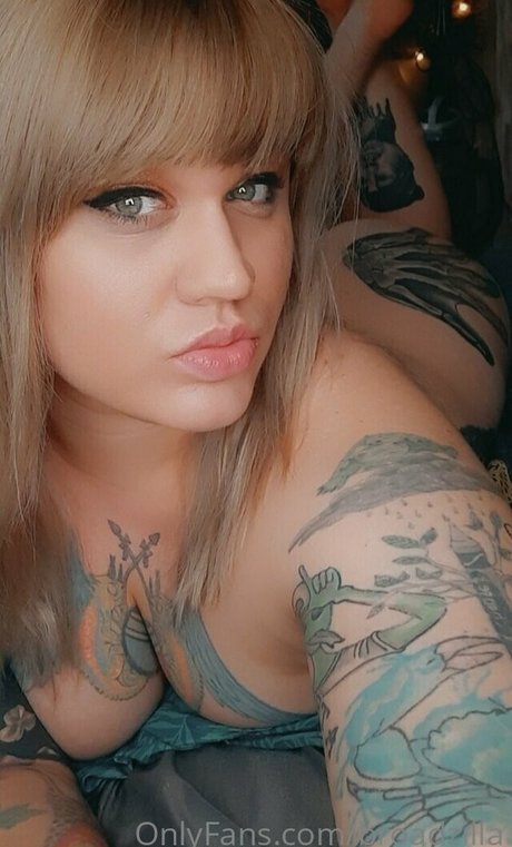 Broadzilla nacktheit hübsche foto