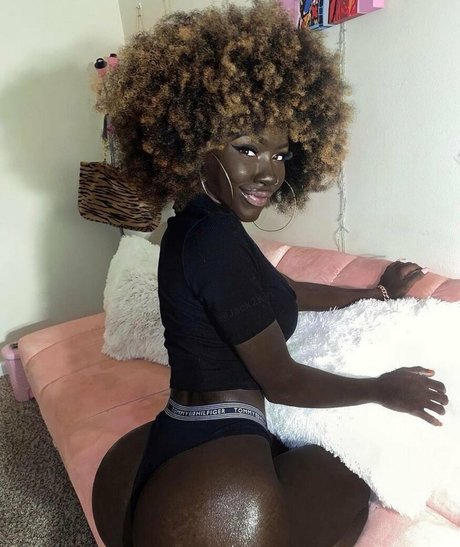 Cyn Kaine hübsche galerie