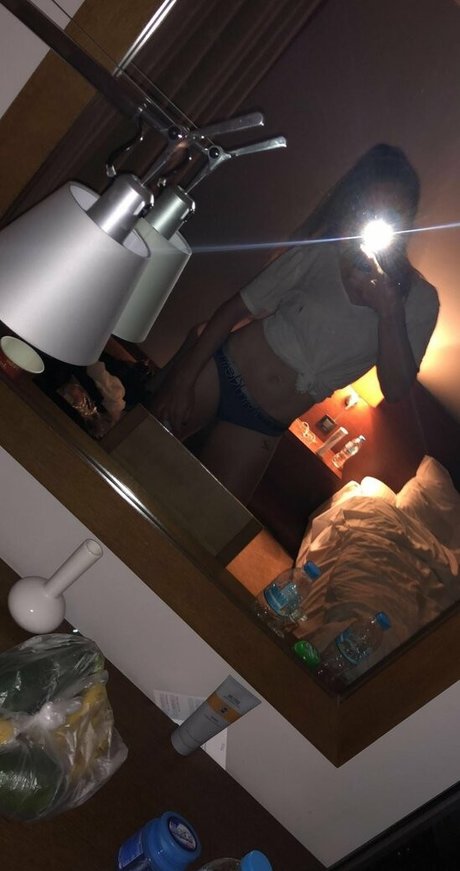 schwangere onlyfans xxx erwachsene bild