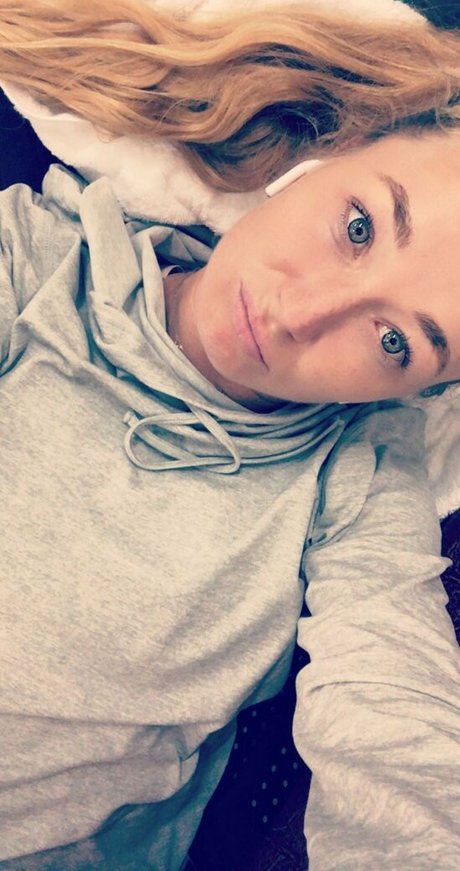 Julia Glushko porno nackten bild