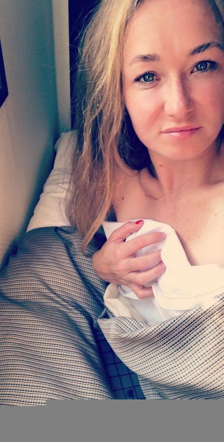 Julia Glushko erwachsene beste bild