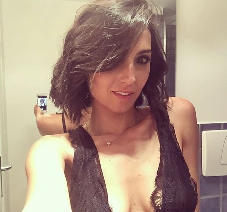 büro-milf-onlyfans schöne nackten foto