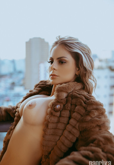 Nai Costa model top galerien