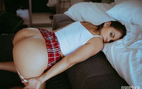 Nai Costa erwachsene erotische bilder