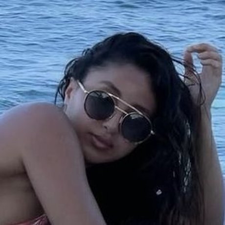 Akirayass schauspielerin hd fotos