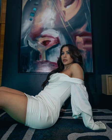 asiatische influencer-onlyfans kunst nacktheit fotos