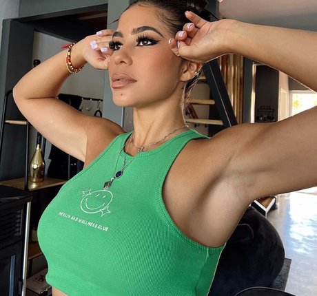 kurvige xxx onlyfans erotische akt fotos