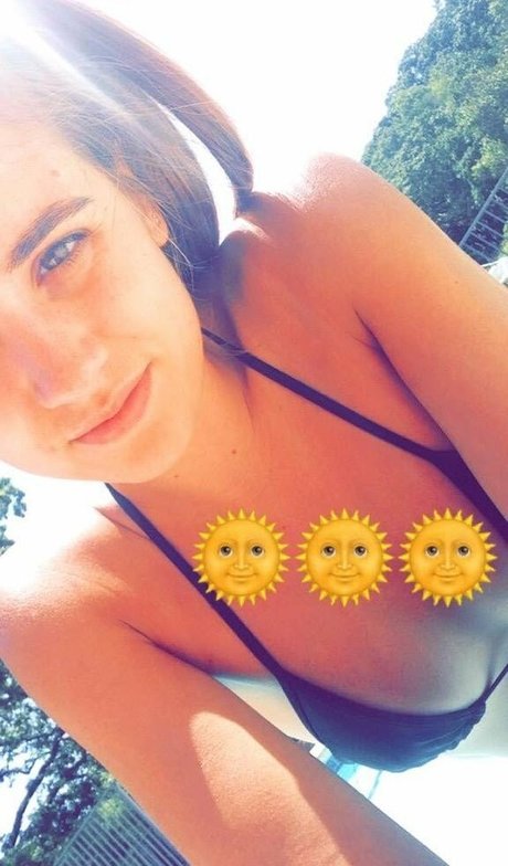 dünne rothaarige onlyfans top akt bilder