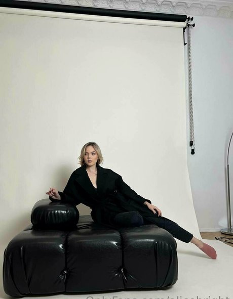 alicebrightt hübsche heiße foto