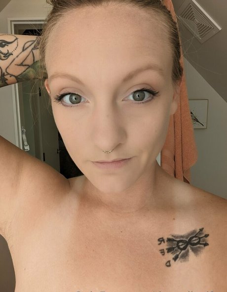 theradicalfox nackt sex foto