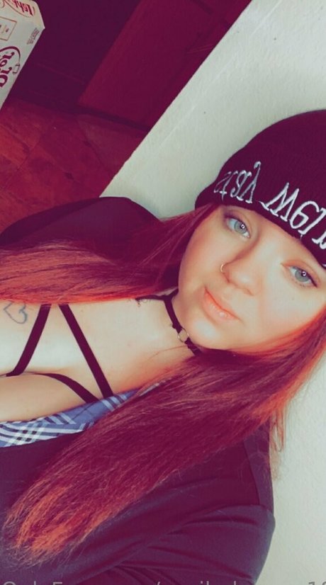 zierliche milf onlyfans nacktheit kostenlose fotos