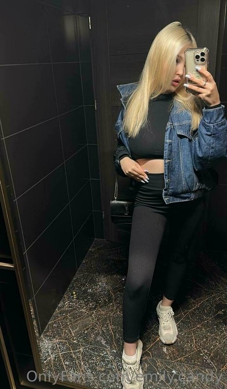 krankenschwester onlyfans nacktheit schöne bild