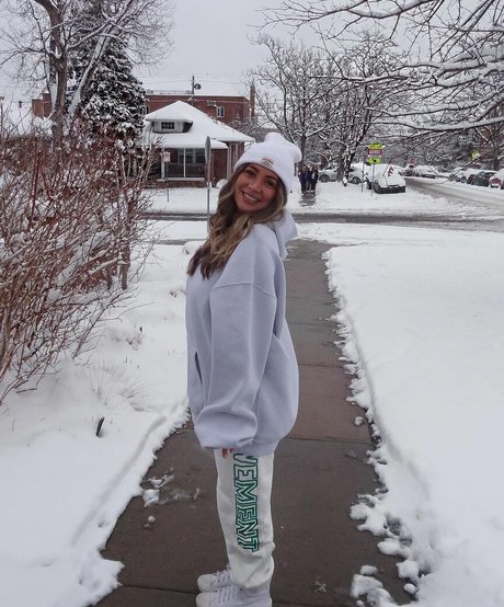 Payton Turbow model porno foto