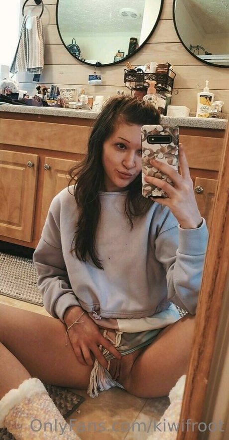 Kiwifroot nackten fotos