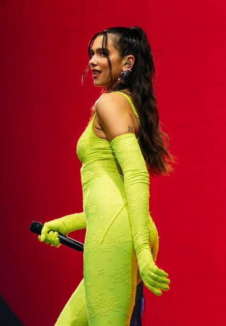 vollbusige milf onlyfans xxx hd archiv