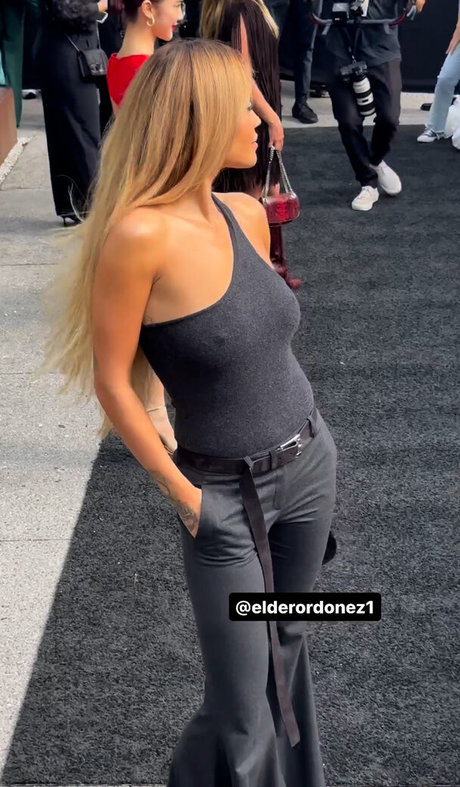 joi milf onlyfans nacktheit galerie