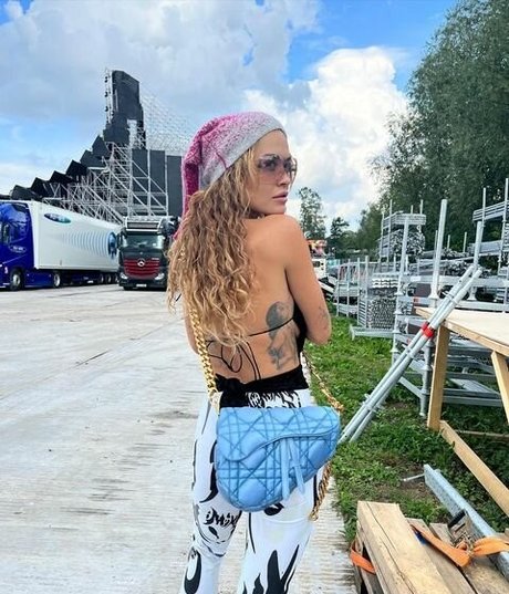 kurvige milf-onlyfans schöne erwachsene galerie