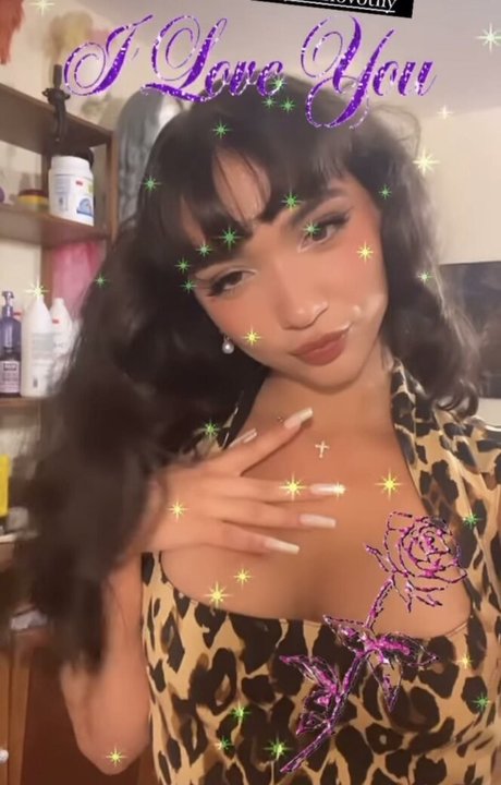 Rowan Blanchard freie porno foto