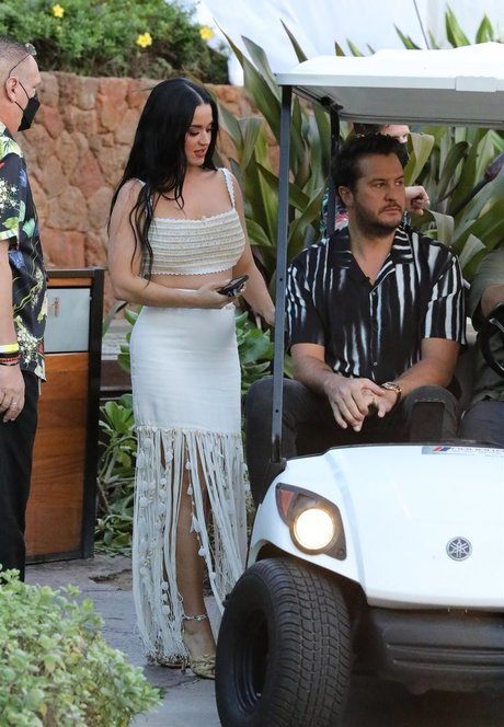 ebenholz nackt onlyfans erwachsene nackte bilder