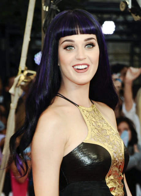 zierliche brünette nur fans xxx kostenlose foto