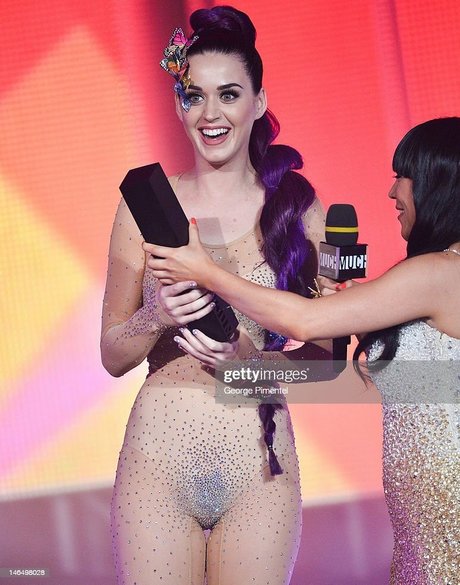 zierliche asiatische onlyfans top kostenlose bilder