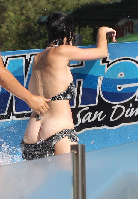 asiatische teen pussy onlyfans nackte archiv