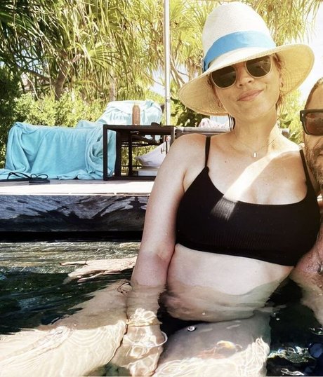 Kaley Cuoco freie nackten bild