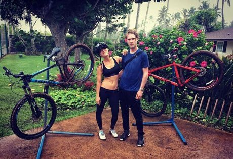 Kaley Cuoco heiße pornostar archiv