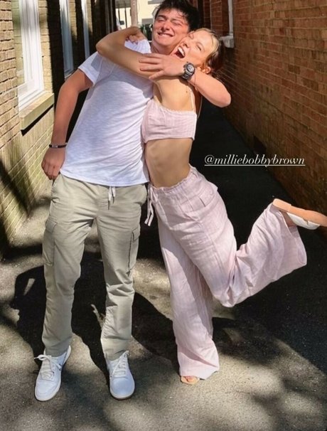 sperma auf großen titten onlyfans hd exklusive bilder