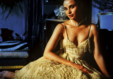 Mia Maestro schauspielerin kunst archiv