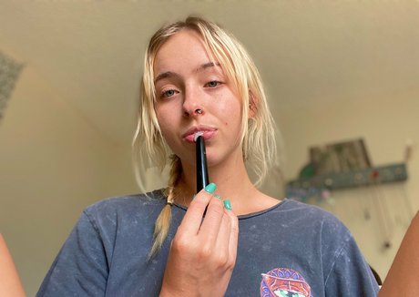 lavenderalien erwachsene sexy fotos