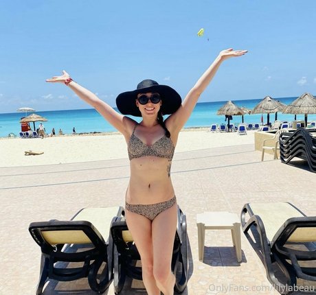 lilylabeau heiße erotische bild