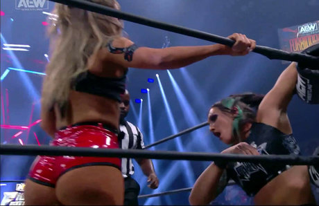 overknee-stiefel onlyfans exklusive heiße galerie