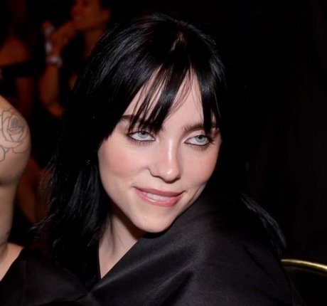 weibliche asiatische onlyfans schöne nackten bild