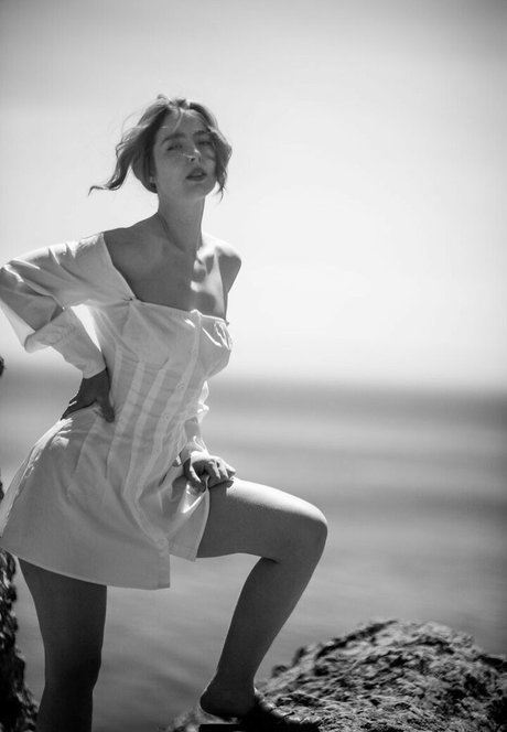 vollbusige rothaarige teen onlyfans top sexy fotos