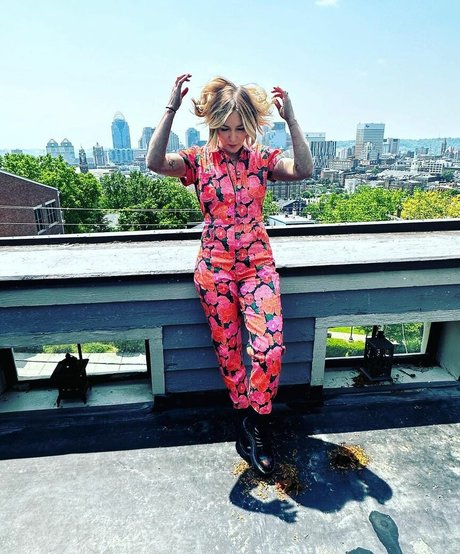 Renee Paquette schöne nackte bilder