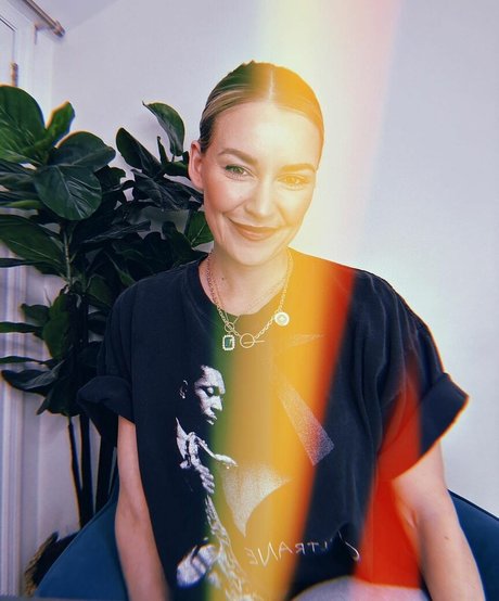 Renee Paquette beste hübsche bild