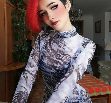 zierliche milf onlyfans top freie bild