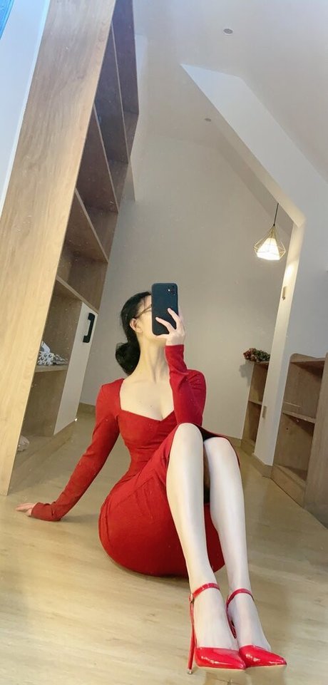 muskel-milf-onlyfans perfekte schöne bild