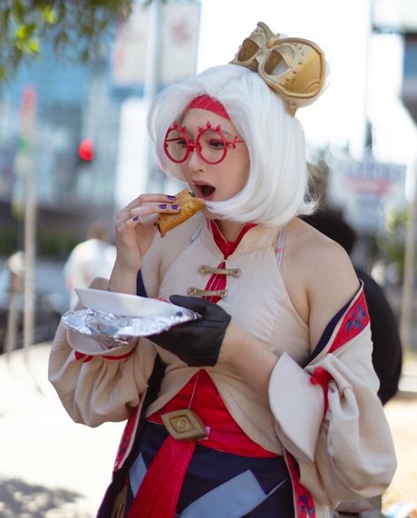 Caytie Cosplay schöne sexy foto