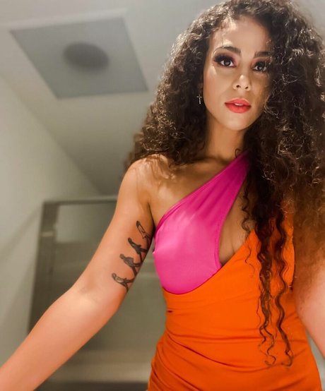 heiße blonde onlyfans sexy schöne foto