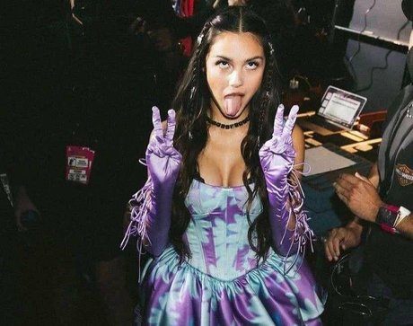 ebenholzmodell onlyfans exklusive kunst galerie