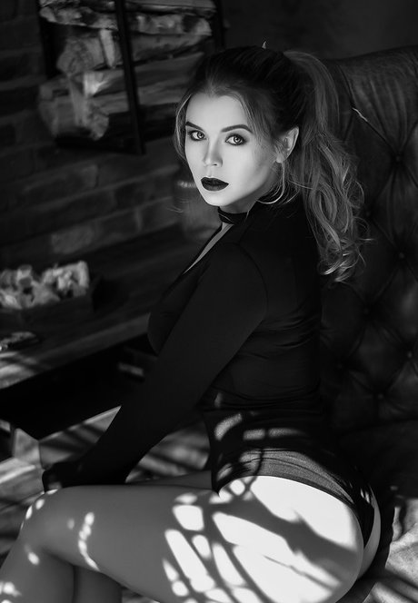 anfällige knochen-onlyfans schöne nackten bilder