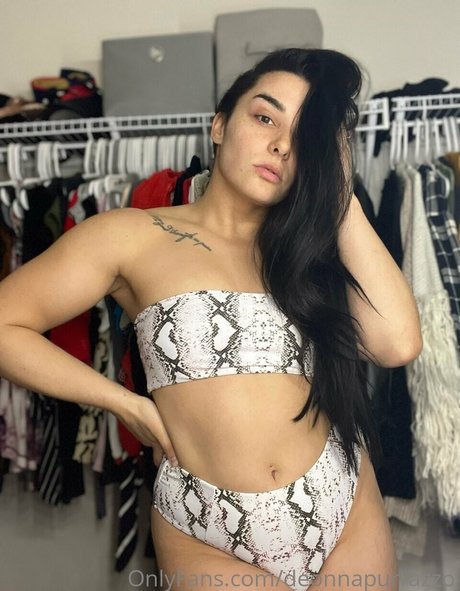 zierliche asiatische onlyfans heiße nette bilder