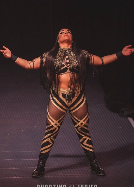 vollbusige reife onlyfans exklusive hübsche galerie