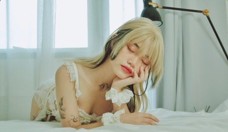 Sab Sangria schauspielerin foto