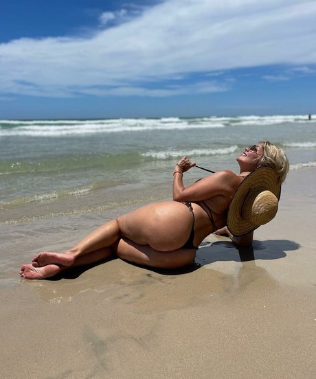 ebenholzlehrerin onlyfans erotische heiße bild