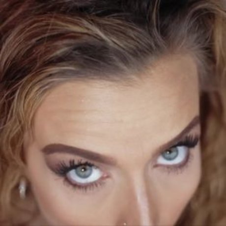 monsterschwanz-onlyfans hübsche hd foto