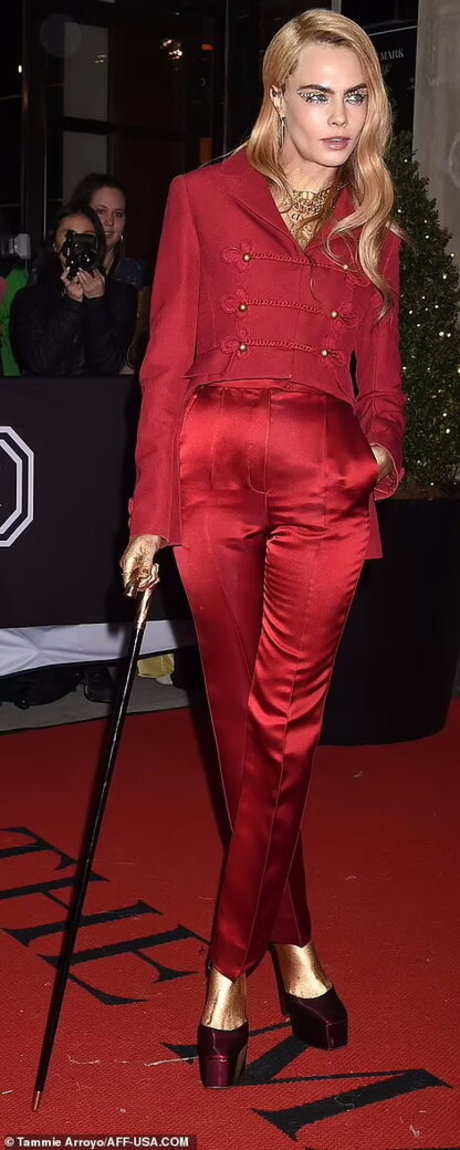 schwarze transe nur fans kunst nackt archiv