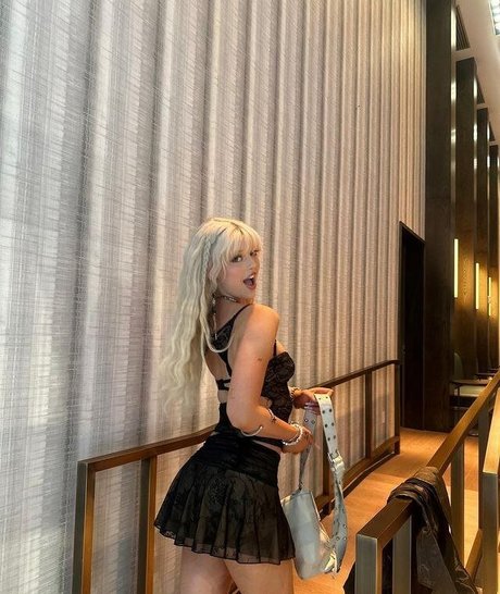 sperma auf großen titten onlyfans kunst pornographische bilder